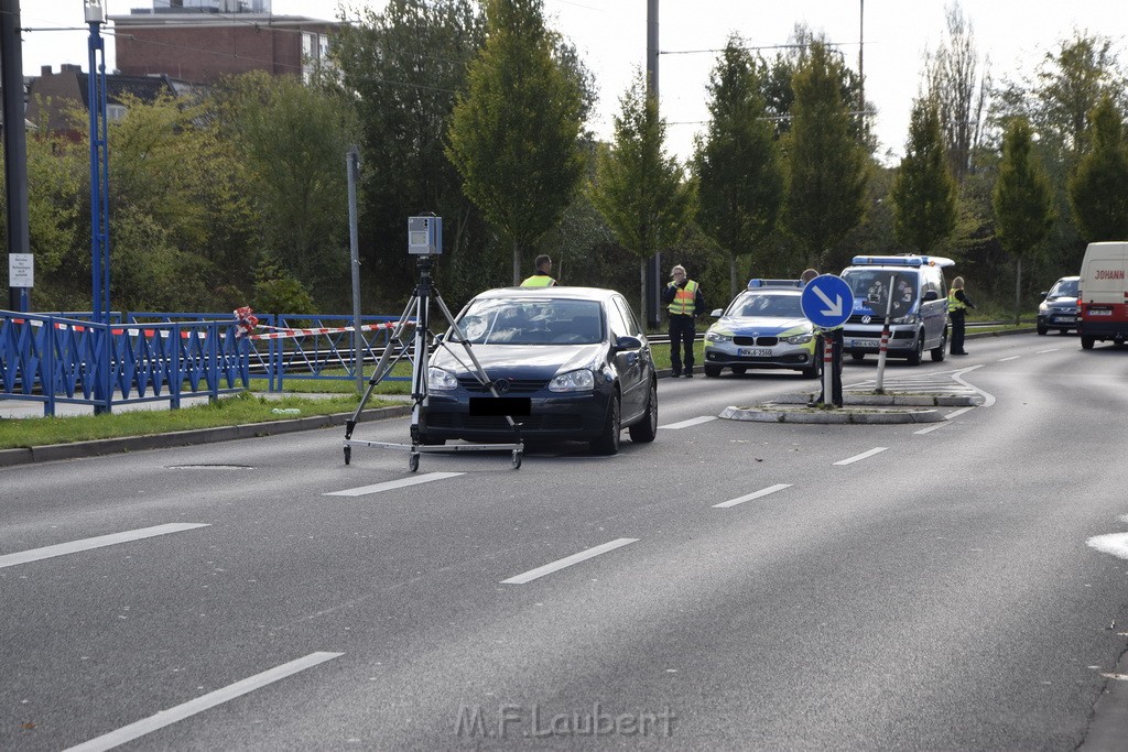 VU 2 Fussgaenger angefahren Koeln Muelheim Von Sparstr Marktgrafenstr P01.JPG - Miklos Laubert